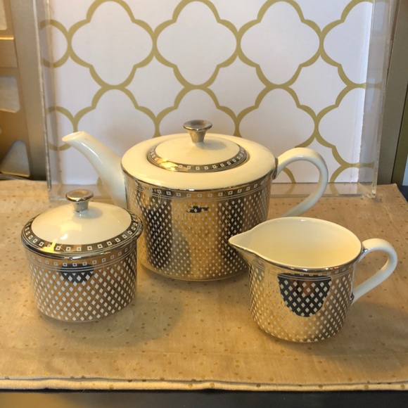 Grace’s Teaware silver geometric teapot, sugar, & creamer set. Good condition. - Picture 1 of 16